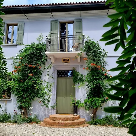 Habitación en casa particular Calicanto - Dimora Nel Parco Faenza